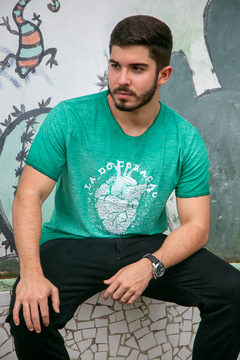 Camiseta Verde Masculina Coração