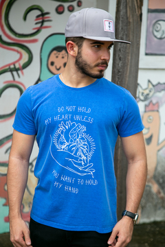Camisa Azul Masculina Heart LádoCoração na internet