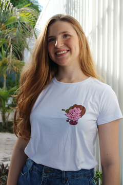 Camiseta Flor de Lótus - Coleção Onde Vive o Amor