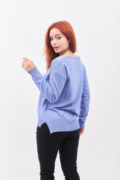 Sweater de hilo elastizado. Escote V. Calidad premium. - tienda online