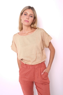 Camisola de lino, oversize, con guarda de brodery en hombros. - tienda online