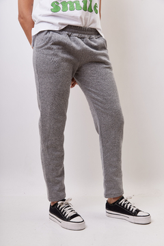 Jogger frizado , con bolsillos - comprar online