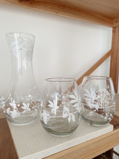 DECANTER GLASS + 2 VASOS WHITE