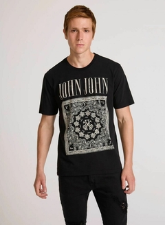 CAMISETA RELAXED FIT COM ESTAMPA INDIANA JOHN JOHN