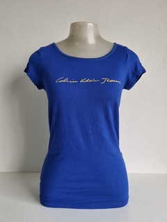 Blusinha CALVIN KLEIN | P | na internet