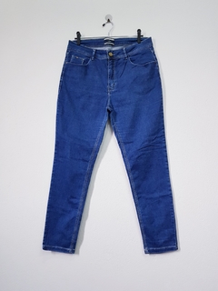 Calça jeans cigarrete MOB - Scavo Brechó