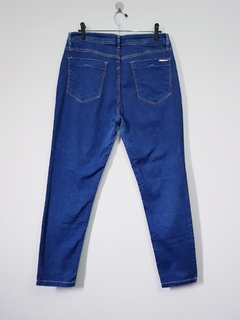 Calça jeans cigarrete MOB - comprar online