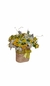 Arranjo com flores artificiais variadas na cesta de vime - comprar online