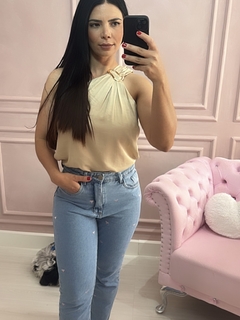 Blusa Um Ombro Argola Nude