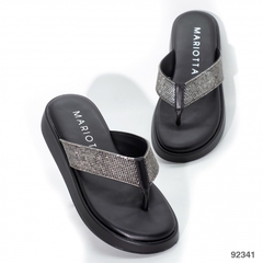 Chinelo Manu - comprar online