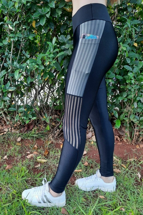 Calça Legging 3D Feminina Esportiva Roxa com Recortes