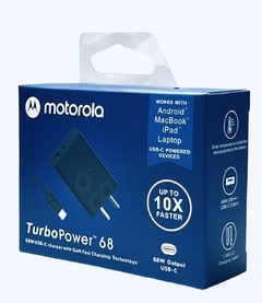 Cargador Motorola 68W turbo power con cable USB C-C