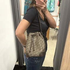 Bolsa tipo saco Victor Hugo #2162 - comprar online