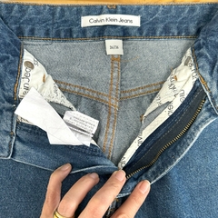 Calça jeans Calvin Klein #2448 - Up Brechó Boutique - Renove Charme e Grife