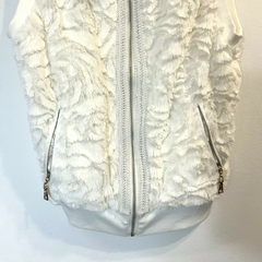 Colete pelúcia off white ZMP #2541 - loja online