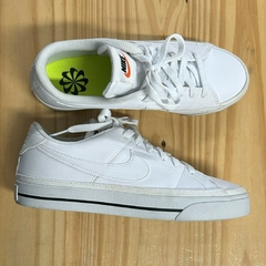 Tênis branco casual NIKE #2828