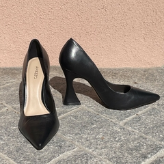 Scarpin preto Arezzo #2060 - comprar online