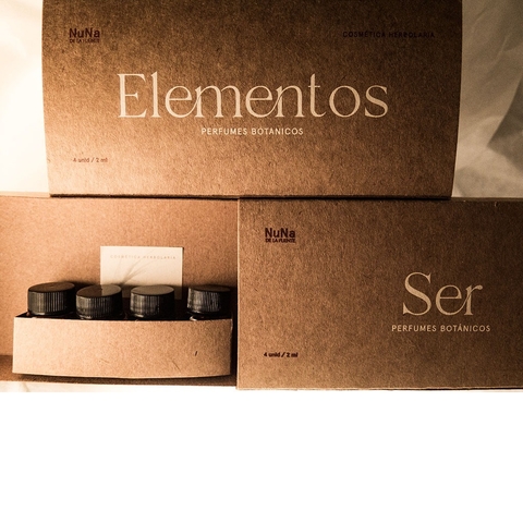 Caja con muestras de Perfumes Linea SER