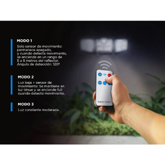 REFLECTOR LED SOLAR GADNIC 24W LUZ FRIA + CONTROL REMOTO - tienda online