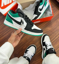 Tênis Air Jordan 1 Low