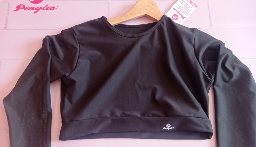 Blusa deportiva manga online larga