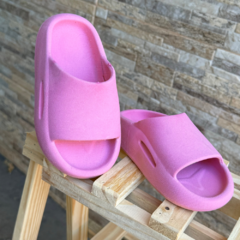 Chinelo Nuvem Rosa Liso - comprar online