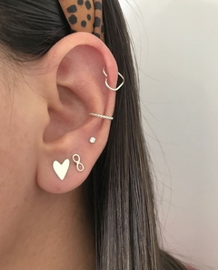 Piercing de furo de coração na prata 925. - Meloniacessorios