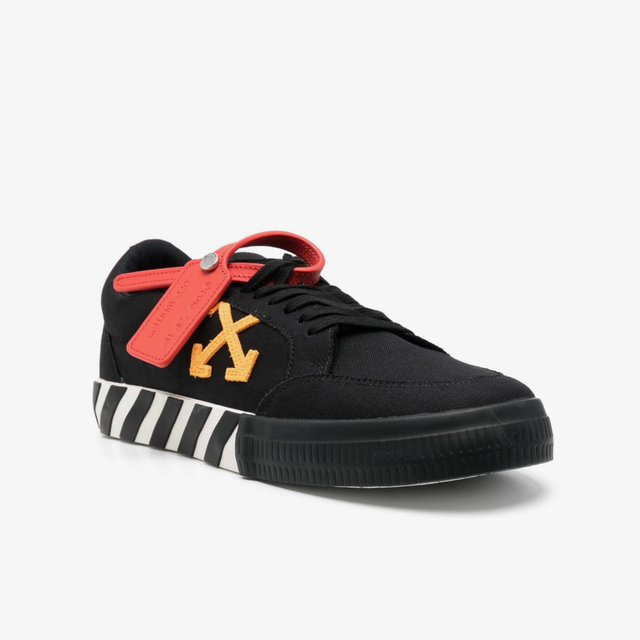 Vulc Low OFF-White “Black Orange”