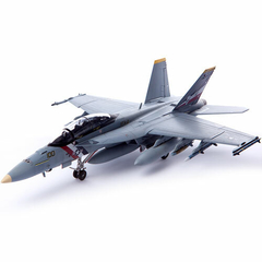 Kit Academy - USN F/A-18F VFA-3 Bounty Hunters - 1:72 - 12567 - comprar online