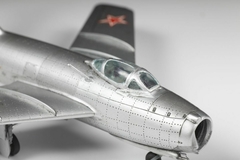 Kit Zvezda - Mig-15 Fagot - 1:72 - 7317 - comprar online