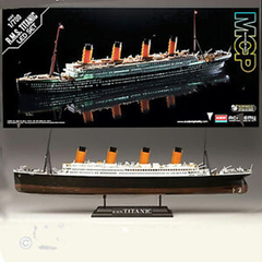 Academy - R.M.S. Titanic Led Set - 1:700 - buy online