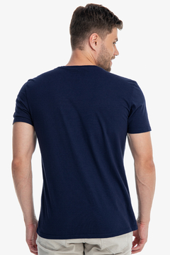 CAMISETA BÁSICA ALGODÃO PENTEADO na internet