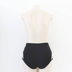 CALCINHA HOT PANTS SIDNEY III na internet