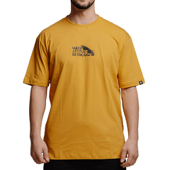 Imagem do Camiseta Masculina Surfer Mabe Amarelo Mostarda