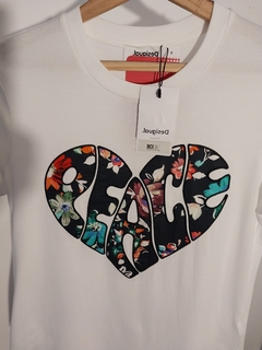 REMERA LOVE DESIGUAL S - comprar online