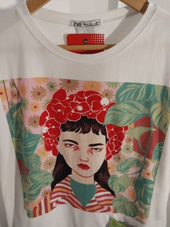 REMERA ESTAMPADA MUJER ZARA M - comprar online