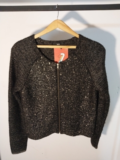 CAMPERA NEGRA Y DORADO MOSSIMO M