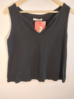 MUSCULOSA NEGRA MILLIE S