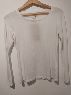 REMERA BLANCA MANGA LARGA LEVIS S