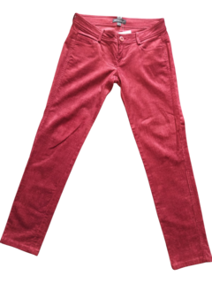 PANTALON BORDO CORDEROY MANGO 26