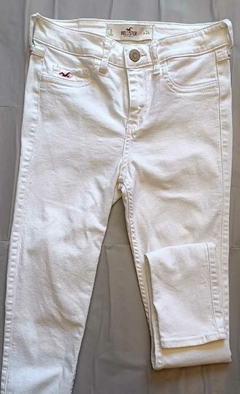 PANTALON BLANCO HOLLISTER 24