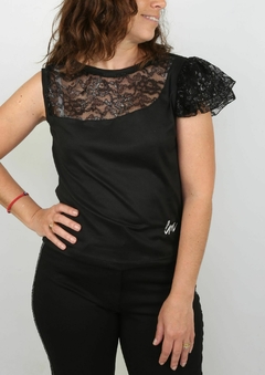 Remera Antonella