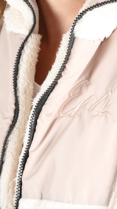 Campera corderito beige con detalles - Elimoiso Store