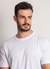 Kit 3 Camisetas Essenciais Basicando Lisa 100% Algodão Branco (Masculina) - comprar online