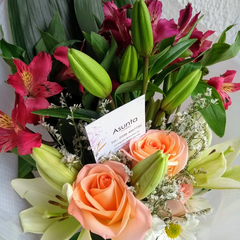 Ramo Rosas y Lilium - comprar online