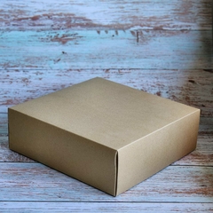 Caja para torta tapa y fondo Kraft / Blanco Reversible ECO 26 x 26 x 8,5 cm