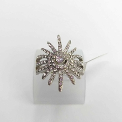 Anel na cor prata com strass - comprar online