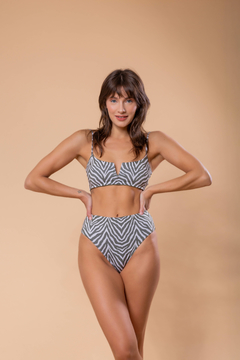 Calcinha hot pant média Reversível Zebra oliva - comprar online