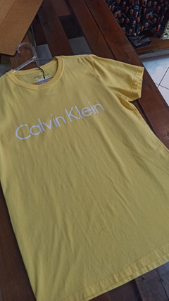 CAMISETA CALVIN KLEIN na internet