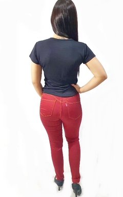 Calça jeans feminina Skinny cintura alta com lycra - comprar online